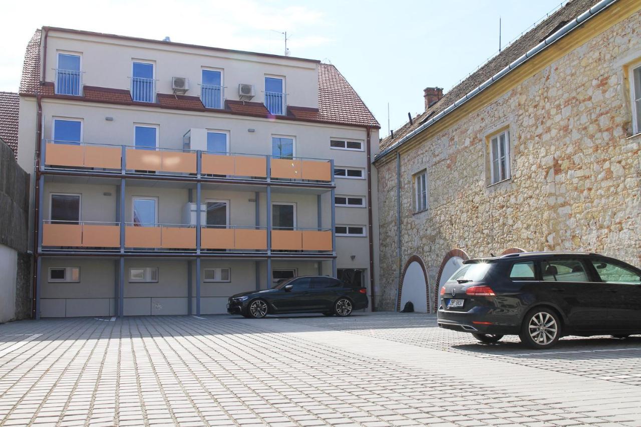 Velovíno apartmán Mikulov Exterior foto